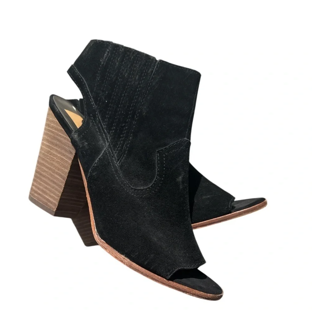 Dolce Vita Women's Pasha Suede Ankle Black Bootie 9.5